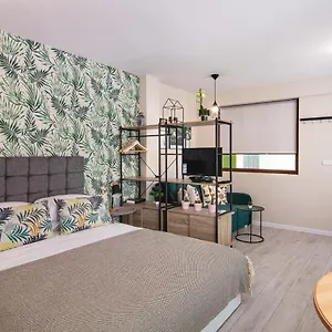 The Cozy Studio, Centre Апартаменты Варна